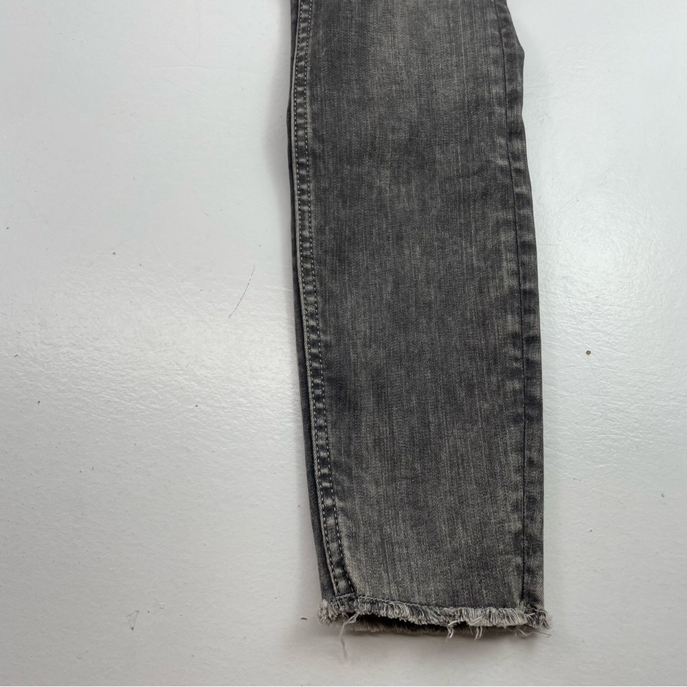Zara Jean Women Size 8 Distressed Skinny Gray Wash Denim Straight leg mid rise - Picture 3 of 14